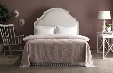 Isabelle 7-Piece Dowry Set including Laced Duvet Cover and Kantan Embroidered Pique Bej